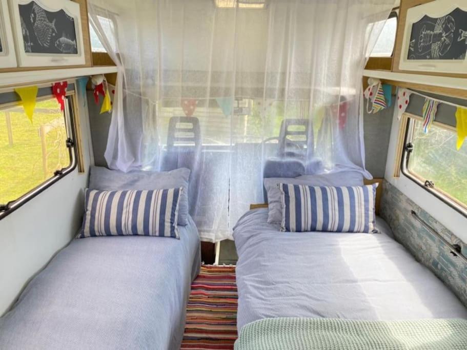 Lily Cosy Campervan With Sea Views & Amazing Sunrises Сент-Айвс Экстерьер фото